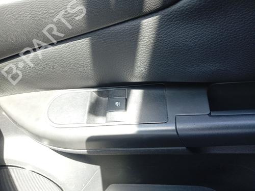 Used Right front window switch Right front window switch 36261673 36261673
