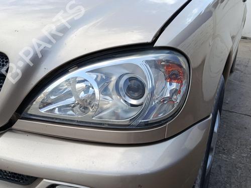 Venstre forlygte MERCEDES-BENZ M-CLASS (W163) ML 270 CDI (163.113) (163 hp) 29357631