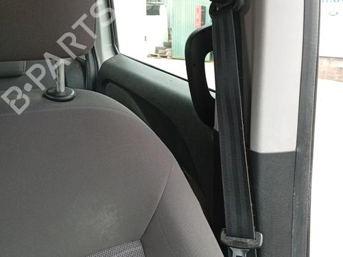 Sikkerhedssele foran venstre Sikkerhedssele foran venstre OPEL CORSA B (S93) 1.0 i 12V (F08, F68, M68) (54 hp) 34544905 34544905