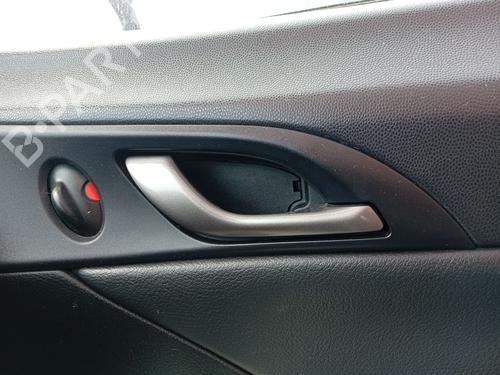 Puxador interior frente direito Puxador interior frente direito HONDA CIVIC VIII Hatchback (FN, FK) 2.2 CTDi (FK3) (140 hp) 34545162 34545162