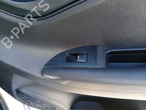 Used Right rear window switch Right rear window switch HYUNDAI ix20 (JC) [2010-2019] 33621726 33621726