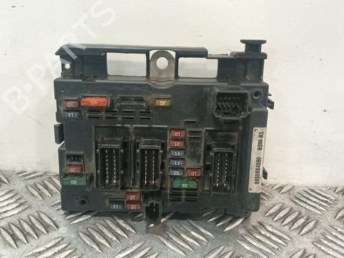 Used Fuse box Fuse box PEUGEOT 307 (3A/C) 2.0 HDi 90 (90 hp) 34606444 34606444