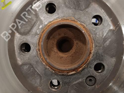 Right front steering knuckle MERCEDES-BENZ VITO Tourer (W447)  | BP15555614M26 