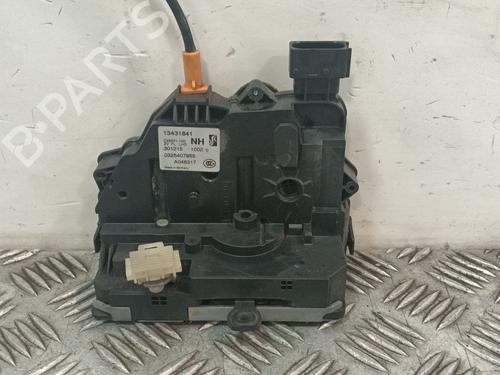 front-left-lock-opel-corsa-e-x15-2014-36701214 main image
