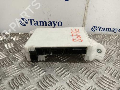 Used Fuse box TOYOTA YARIS (_P21_, _PA1_, _PH1_) 1.5 Hybrid (MXPH10, MXPH11) (116 hp) 29355825
