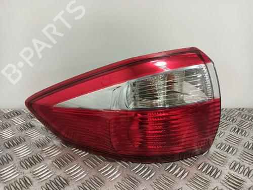 left-taillight-ford-c-max-ii-dxacb7-dxaceu-2010-2011-2012-2013-2014-2015-2016-2017-2018-2019-32774058 main image