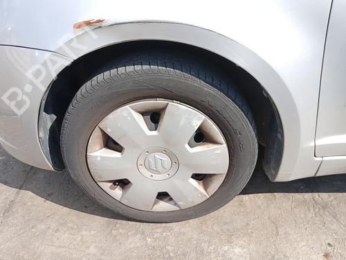 Used Left front steering knuckle Left front steering knuckle SUZUKI SWIFT III (MZ, EZ) 1.3 DDiS (RS413D) (69 hp) 35751802 35751802