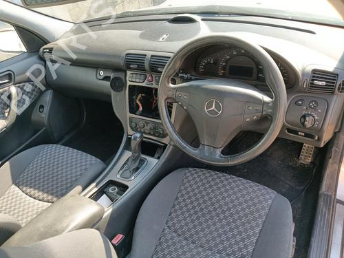 Right front fog light MERCEDES-BENZ C-CLASS (W203) C 220 CDI (203.006, 203.008) | BP28129162C31 