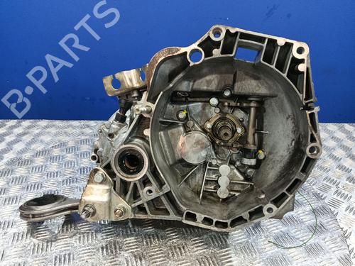 Używane Skrzynia biegów FIAT DOBLO Box Body/MPV (223_) 1.3 D Multijet (75 hp) 32301646