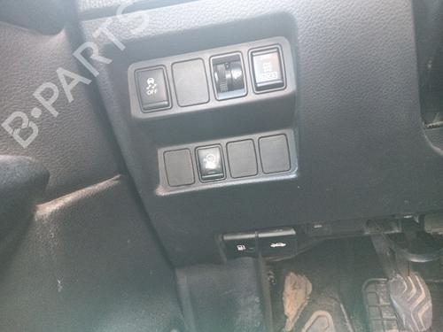 Interruttore Interruttore NISSAN QASHQAI II (J11, J11_) 1.6 dCi ALL MODE 4x4-i (130 hp) 34441353 34441353