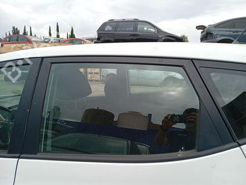 Used Rear left door window Rear left door window 36461217 36461217