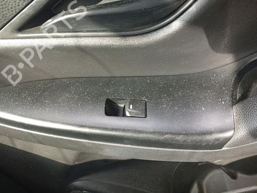 Højre fortil elrude kontakt Højre fortil elrude kontakt HYUNDAI ix20 (JC) 1.4 CRDi (90 hp) 36461218 36461218