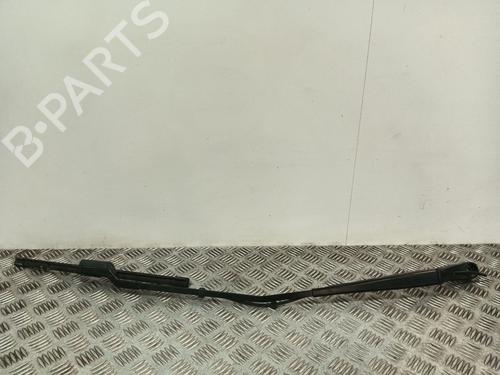 Used Front windshield wiper arm Front windshield wiper arm PEUGEOT 3008 II SUV (MC_, MR_, MJ_, M4_) 1.2 THP/ PureTech 130 (MRHNSM, MRHNSU, MRHNSJ, MRHNYW,... (131 hp) 34694180 34694180