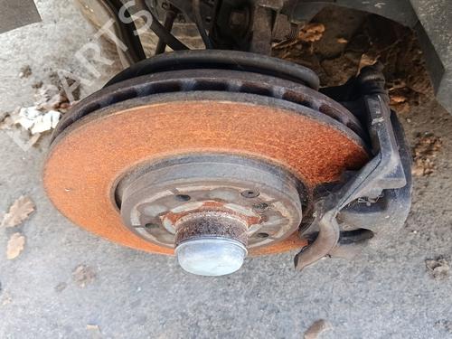 Used Left front steering knuckle Left front steering knuckle MERCEDES-BENZ SLK (R171) 200 Kompressor (171.445) (184 hp) 40088456 40088456