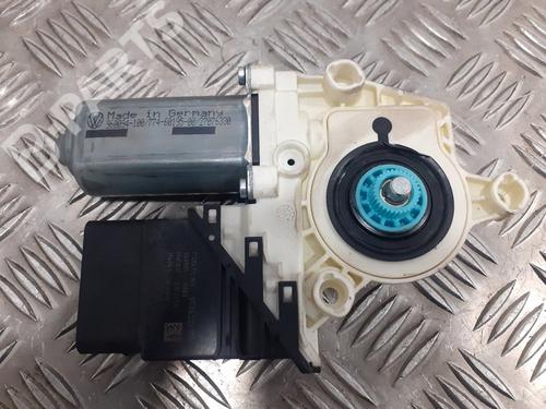 Left rear window motor SEAT LEON (1P1)  | BP8177390E23 