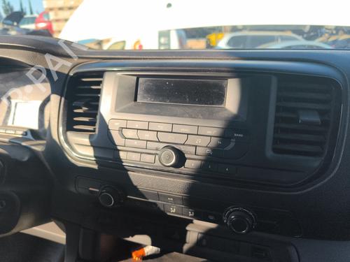 Used Radio Radio PEUGEOT EXPERT Van (V_) 2.0 BlueHDi 120 (122 hp) 40044611 40044611