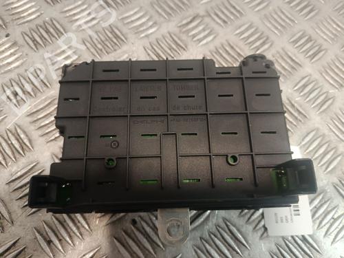 Fuse box SKODA YETI (5L) 1.2 TSI | BP38019782E1 - Image 2