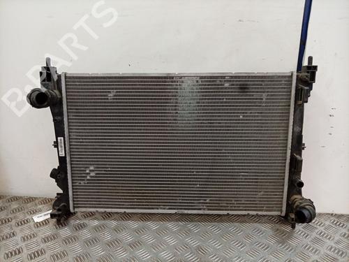 Used Water radiator Water radiator OPEL COMBO Box Body/MPV (X12) 1.3 CDTI (B05) (95 hp) 39945290 39945290