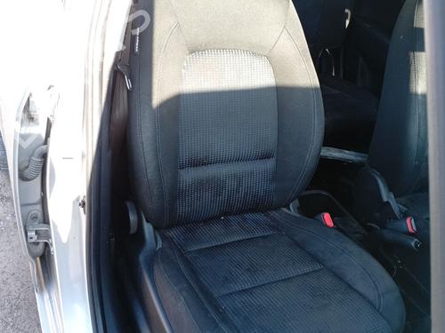 Sæde højre fortil Sæde højre fortil HYUNDAI ix20 (JC) 1.4 (90 hp) 39723200 39723200