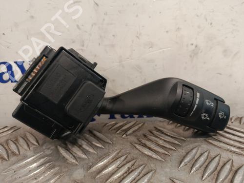 Used Steering column stalk FORD KUGA I 2.0 TDCi (140 hp) 31044602