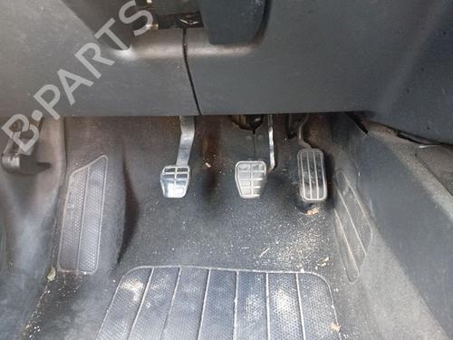 Used Clutch pedal Clutch pedal 37474831 37474831