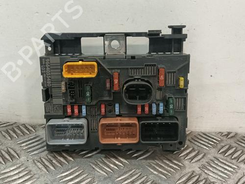 Used Fuse box Fuse box CITROËN C3 I (FC_, FN_) 1.4 HDi (68 hp) 35920578 35920578