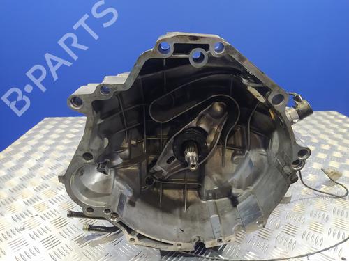 Manuel gearkasse AUDI A4 B6 Avant (8E5) 2.5 TDI (163 hp) 17646937