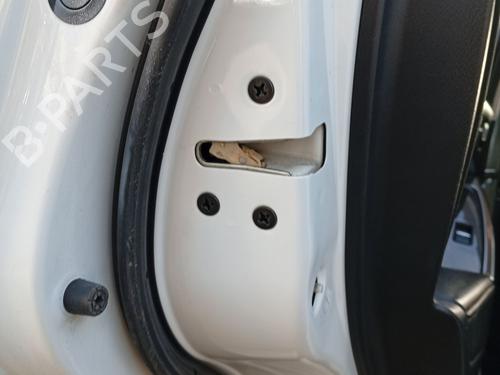 Venstre bagtil lås Venstre bagtil lås TOYOTA LAND CRUISER 90 (_J9_) 3.0 TD (KZJ90, KZJ95) (140 hp) 33816667 33816667