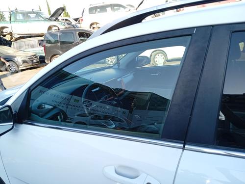 front-left-door-window-kia-stonic-yb-2017-36597332 main image