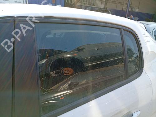 Used Rear left door window Rear left door window 37409090 37409090