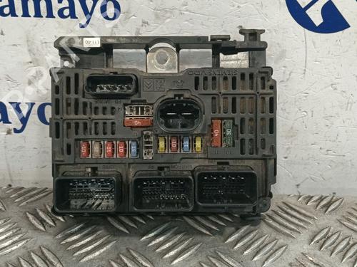 Used Fuse box CITROËN C4 I (LC_) 1.6 HDi (109 hp) 29811557