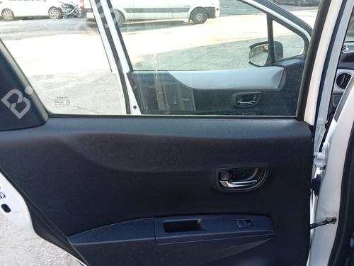 rear-left-window-mechanism-toyota-yaris-_p13_-2010-2011-2012-2013-2014-2015-2016-2017-2018-2019-2020-35954394 main image