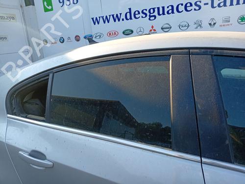 Dør rude højre bagtil Dør rude højre bagtil 37640951 37640951