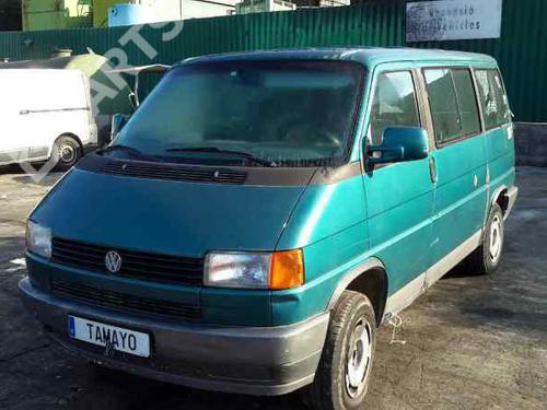 BP883307C32 | Clignotant avant gauche VW TRANSPORTER T4 Van (70A, 70H, 7DA, 7DH) 2.4 D BP883307C32