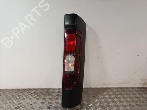 left-taillight-renault-trafic-iii-bus-jg_-2014-40081488 main image