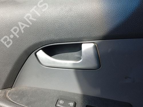 front-right-interior-door-handle-kia-sportage-iii-sl-2009-2010-2011-2012-2013-2014-2015-2016-2017-36668274 main image