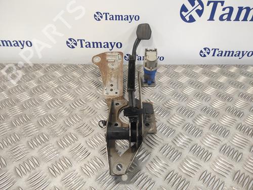 Used Break pedal FORD FOCUS III 1.6 TDCi (115 hp) 13897712