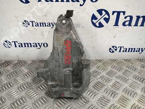 Used Engine mount MERCEDES-BENZ VIANO (W639) [2003-2025]  29591539