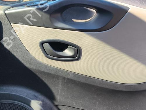 front-right-interior-door-handle-renault-trafic-iii-van-fg_-2014-40298856 main image