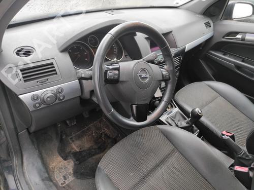 Fuse box OPEL ASTRA H Estate (A04) 1.9 CDTI 16V (L35) | BP17105892E1 