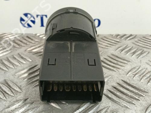 Headlight switch AUDI A4 B6 Avant (8E5) 1.9 TDI | BP30135727I24