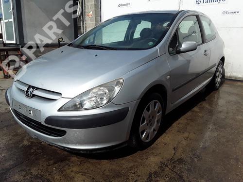 Fuse box PEUGEOT 307 (3A/C) 2.0 HDi 110 | BP9823334E1 