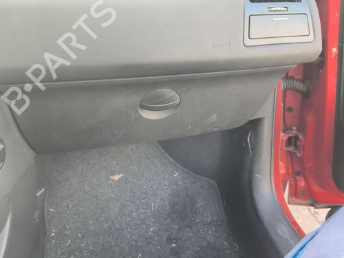 Used Glove box Glove box CITROËN C4 I (LC_) 1.4 16V (88 hp) 40009984 40009984