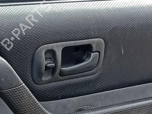 Puxador interior frente direito Puxador interior frente direito HONDA CR-V I (RD) 2.0 16V 4WD (RD1, RD3) (128 hp) 35895872 35895872