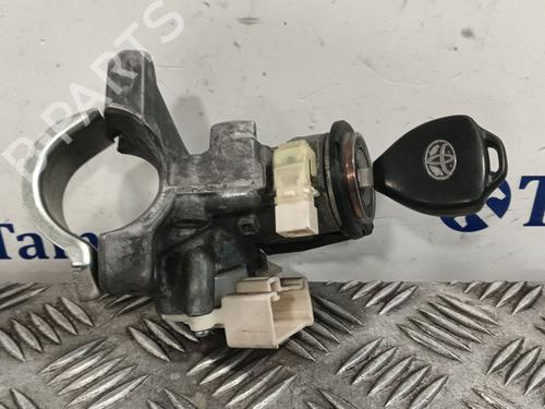 Used Ignition barrel TOYOTA AURIS (_E15_) 1.4 D-4D (NDE150_, NDE150R) (90 hp) 30697026