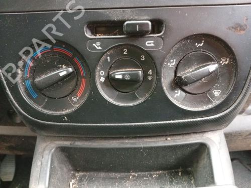 climate-control-fiat-qubo-225_-2008-36239344 main image
