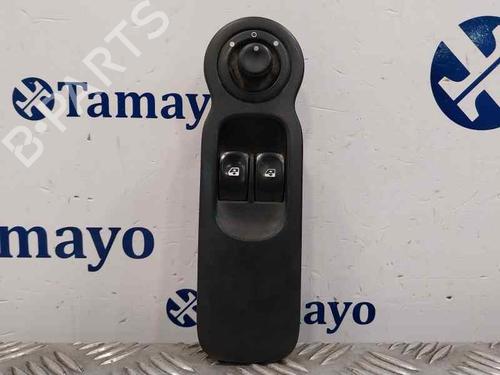 Used Left front window switch RENAULT MODUS / GRAND MODUS (F/JP0_) [2004-2025]  25025439