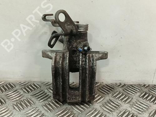 Used Right rear brake caliper Right rear brake caliper VW GOLF VI (5K1) 1.6 TDI (105 hp) 35920585 35920585