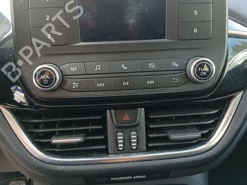 Used Radio Radio 38512783 38512783
