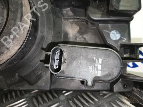 Faro derecho PEUGEOT 307 Break (3E) 1.6 HDi 110 | BP30274566C29 